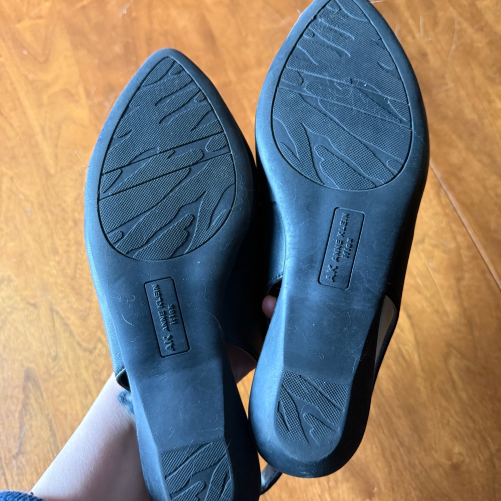 Anne Klein | Women's Black Slingback Flats - Picture 3 of 3